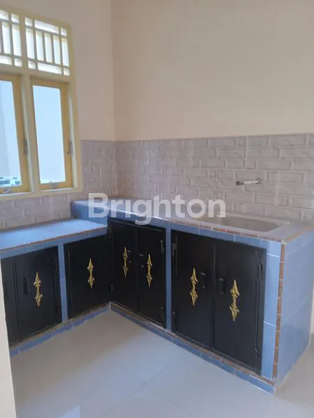 image RUMAH CANTIK DENGAN FASAD KLASIK (6)