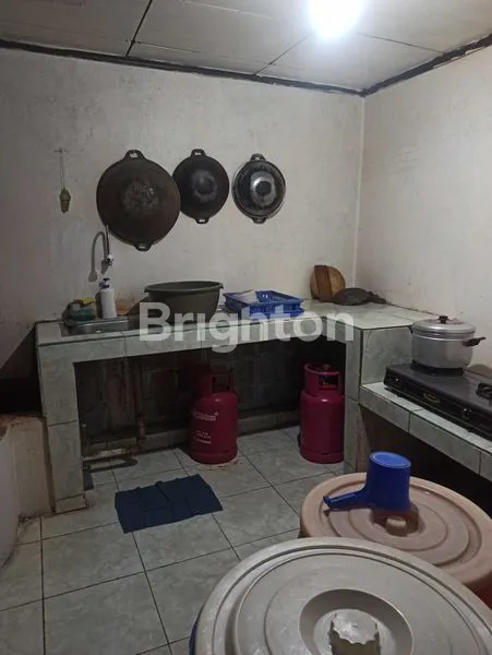 image RUMAH 2,5 LANTAI SHM JELAMBAR SELATAN (6)