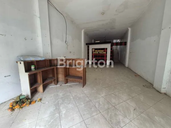 image RUKO 3 LANTAI, PARKIR SUPER LUAS, SIAP PAKAI !. (3)