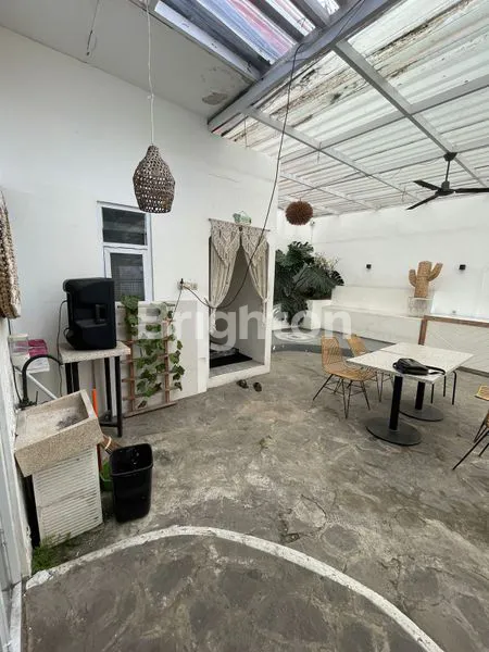 image RUMAH EX CAFE AREA SUDIMORO MALANG (5)