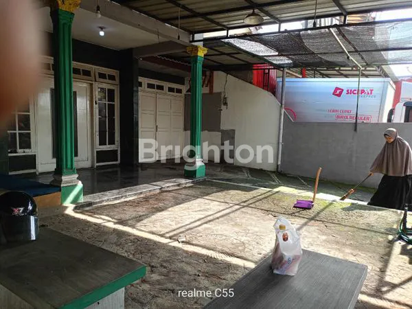 image RUMAH MEWAH 190M² SIAP HUNI DI RAYA MALANG, AKSES TOL 4 MENIT (2)