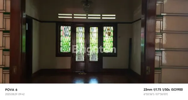 image RUMAH KOLONIAL BELANDA 1936 DI KOYA BANDUNG (2)