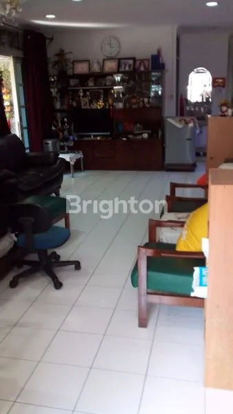 image RUMAH HOEK PUAN TIMUR KELAPA GADING (4)