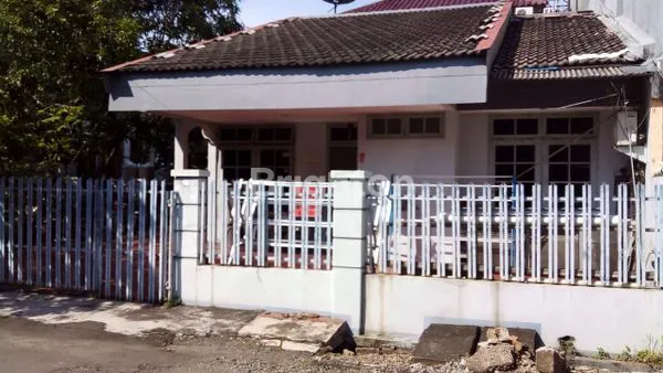image RUMAH HOEK PUAN TIMUR KELAPA GADING (1)