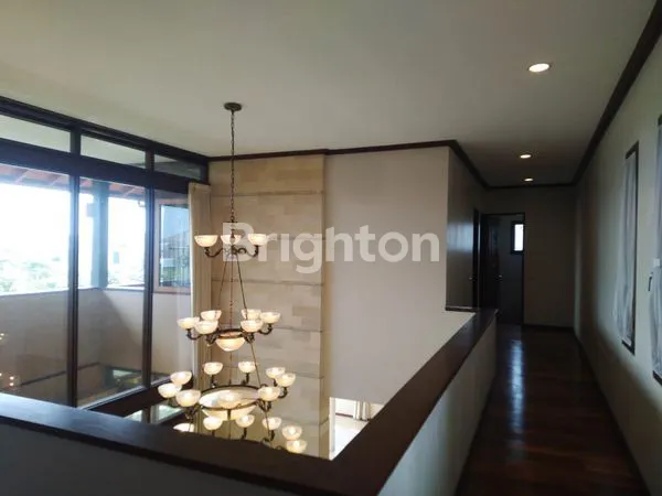 image RUMAH BESAR DI SETIABUDI REGENSI COCOK UNTUK KELUARGA BESAR (4)