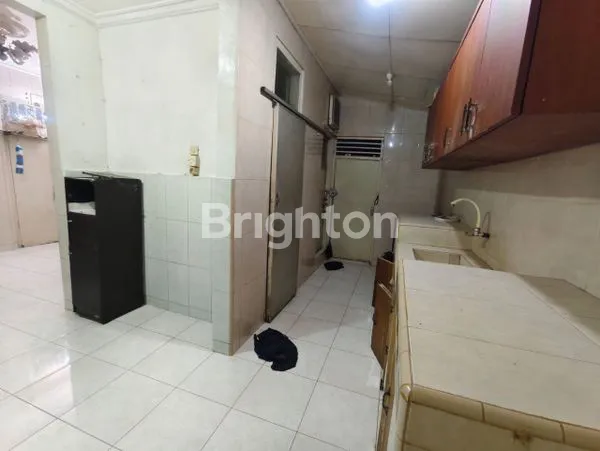 image SEWA RUMAH JL CENIGAN SARI SESETAN  (6)