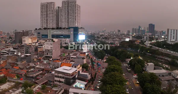 image RUMAH GRATIS TOKO RAMAI 24 JAM DI LATUMENTEN RAYA (1)