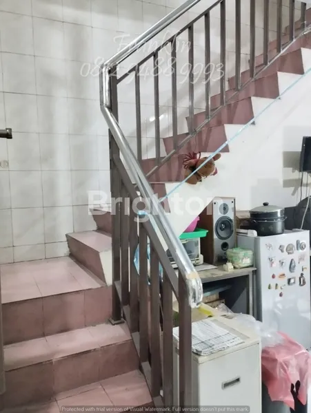 image RUMAH GRATIS TOKO RAMAI 24 JAM DI LATUMENTEN RAYA (3)