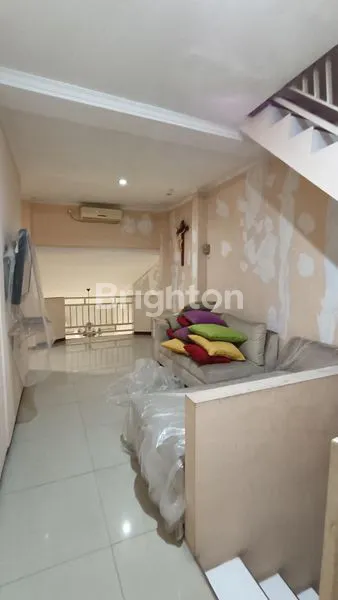 image DIJUAL RUMAH 3 LANTAI  BEBAS BANJIR DURI MAS DEKAT TANJUNG DUREN (3)