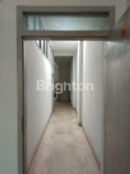 image DI SEWAKAN RUKO 4 LANTAI DI LAUTZE JAKARTA BARAT (7)