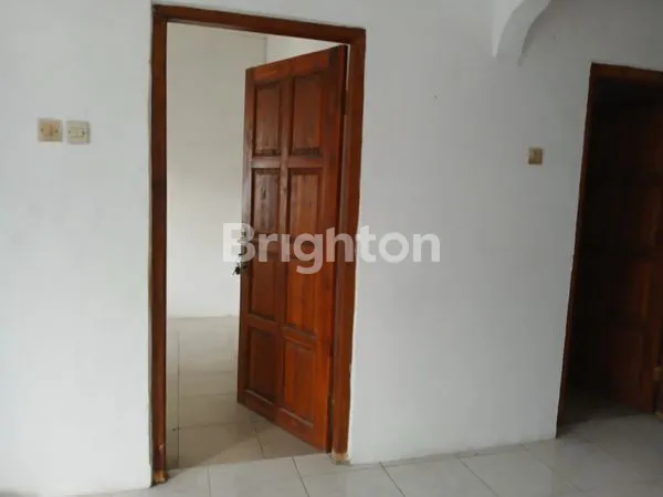 image RUMAH DI GEDONGAN (2)