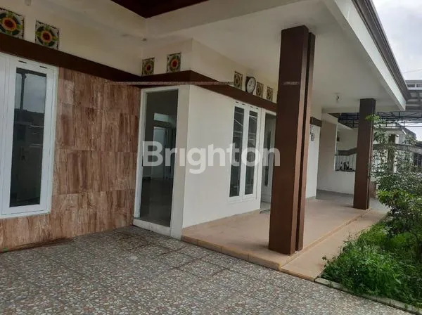 image SOLO, SOLO BARU, ADA RUMAH LOKASI PADAT PENDUDUK, NYAMAN DAN AKSES KE JALAN UTAMA DEKAT (4)