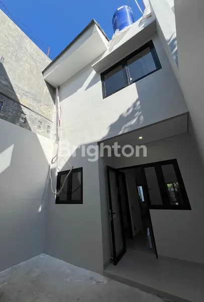 image NEW GRESS RUMAH MANUKAN LOR 2 LANTAI HIGH QUALITY  (5)