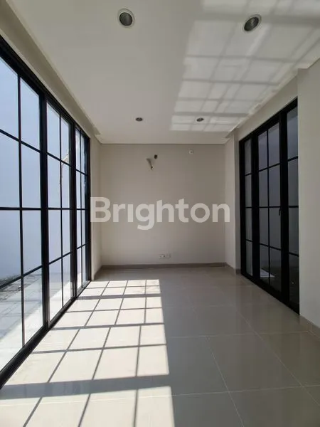 image RUMAH DI WHITE HOUSE DIAN ISTANA (8)