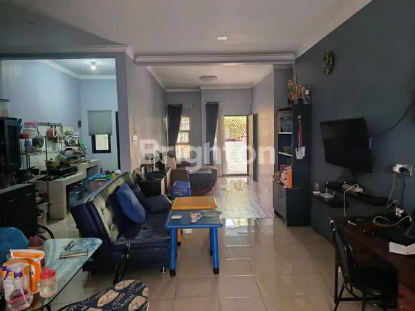 image RUMAH DALAM KOMPLEK (4)