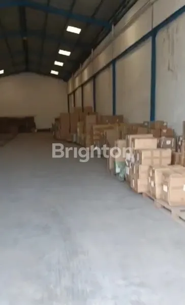 image GUDANG LEBAR 11 MARGOMULYO PERMAI SIAP PAKAI DEKAT TOL SURABAYA BARAT (2)
