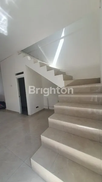 image RUKO 2 LANTAI DI AREA RAMAI DALUNG, DENPASAR (3)