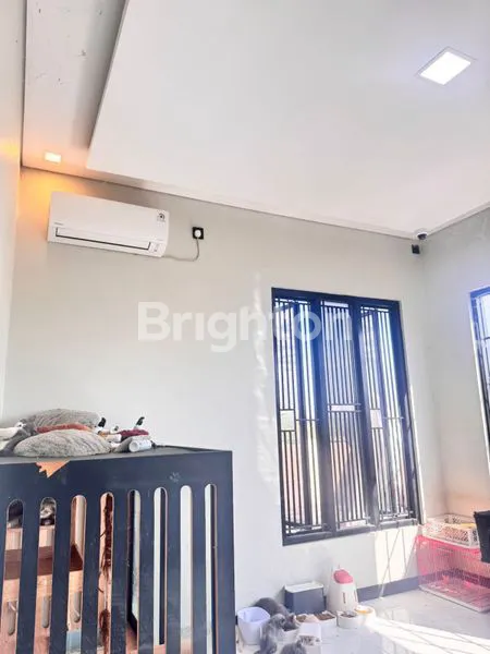 image RUMAH MEWAH 3 LANTAI DI SENDANGMULYO TEMBALANG (4)