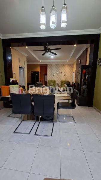 image RUMAH 2 LT CANTIK TERAWAT DLM CLUSTER (3)