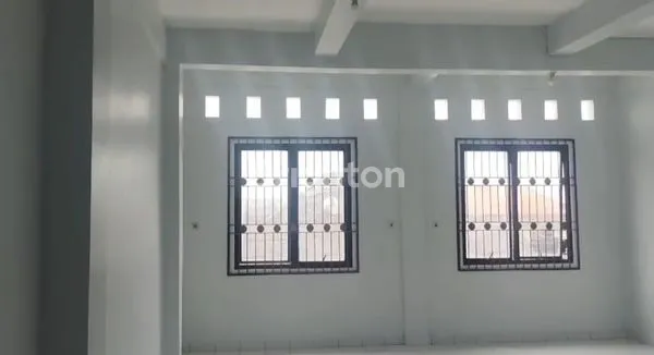 image JUAL/SEWA RUKO CANTIK 3LANTAI SIAP HUNI DI DALUNG (3)