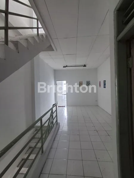 image RUKO STRATEGIS DI JEMBATAN DUA, JAKARTA BARAT, 5 LANTAI, HGB (5)