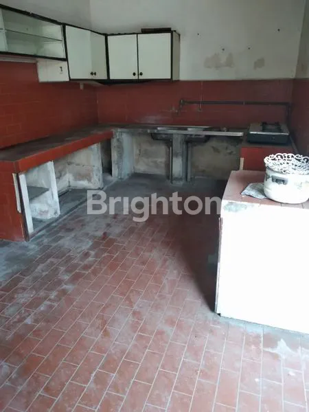 image RUMAH STRATEGIS TENGAH KOTA SURABAYA (2)