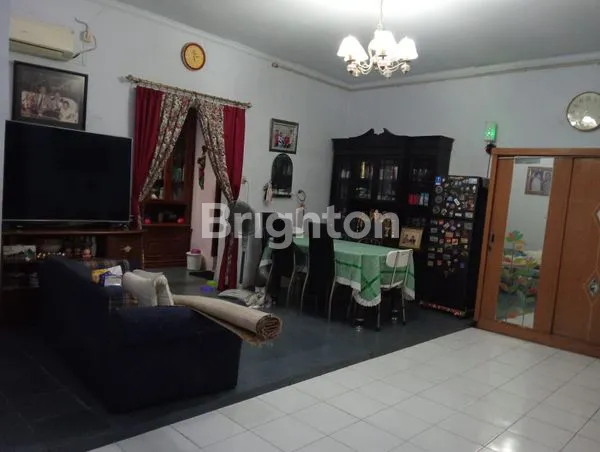 image RUMAH SEMI FURNISHED DEKAT TOL & MALL LIPPO KARAWACI (3)