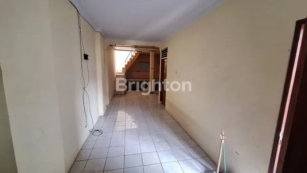 image RUMAH 2 LANTAI STRATEGIS DEKAT STASIUN & MALL METROPOLITAN BEKASI (8)