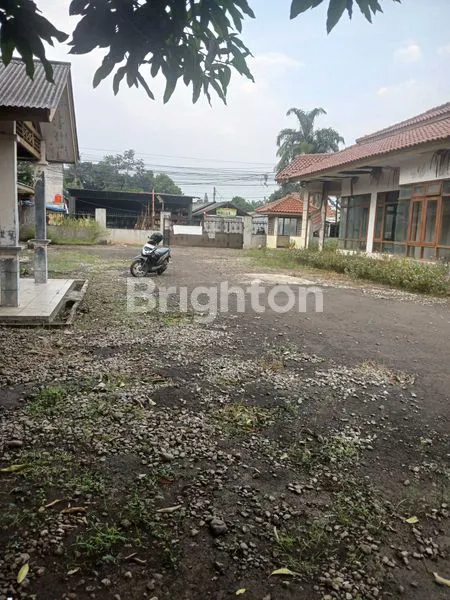 image RUMAH, TANAH DAN 4 PINTU KONTRAKAN EX. KLINIK DAN APOTIK (1)