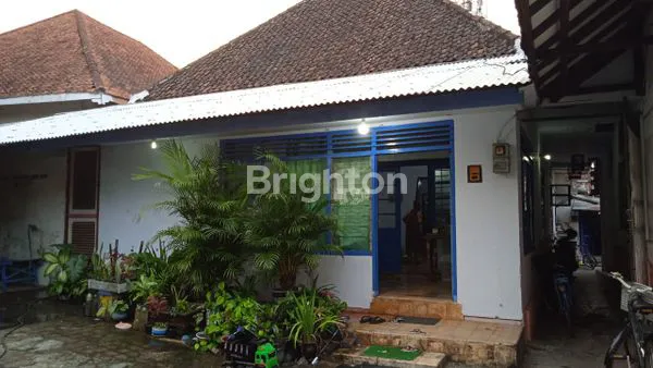 image RUMAH STRATEGIS JL. SUDIRMAN JOMBANG, LT 585M² (2)