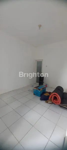 image GUDANG PREMIUM 200M² + KANTOR 2 LANTAI DI GUNUNG ANYAR SURABAYA (4)