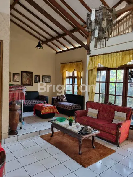 image RUMAH LUAS 1 LANTAI DAERAH MERUYA JAKARTA BARAT  (4)