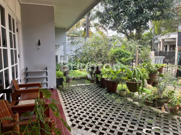 image RUMAH 2 LT BINTARO SEKTOR 3 TANGERANG SELATAN  (8)