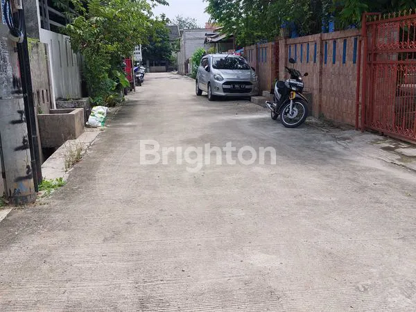 image TANAH PREMIUM 200M² DEKAT TOL CIKUNIR 1, AREA BERKEMBANG JATIKRAMAT (2)