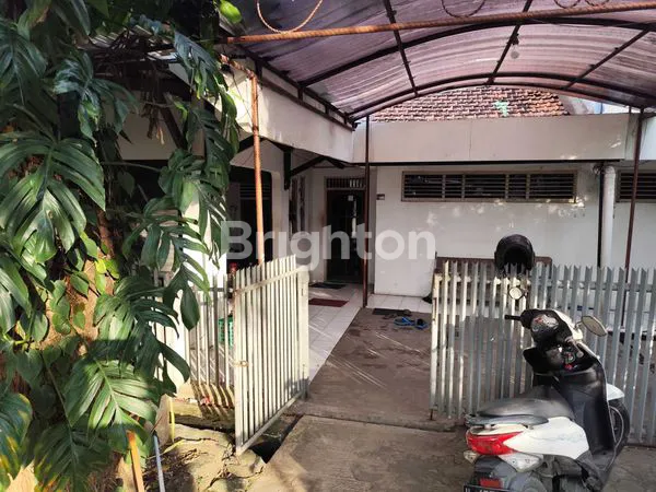 image RUMAH STRATEGIS SIAP PAKAI DEKAT MAJAPAHIT  (3)