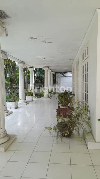 image JUAL RUMAH MEWAH LOKASI PAPANDAYAN GAJAH MUNGKUR, SEMARANG (5)