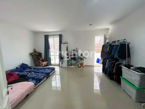 image HUNIAN DUA LANTAI ELEGAN DI CLUSTER VIOLA BANJAR WIJAYA (3)