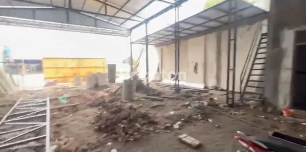 image GUDANG PREMIUM 200M² STRATEGIS DI PUSAT KOTA MOJOSARI, SHM LENGKAP (4)