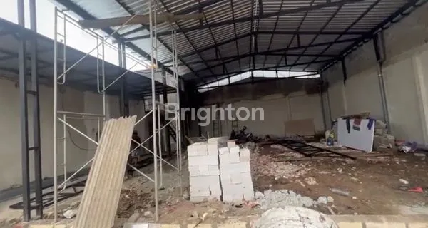 image GUDANG PREMIUM 200M² STRATEGIS DI PUSAT KOTA MOJOSARI, SHM LENGKAP (2)