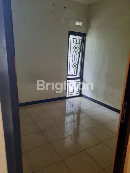 image JUAL CEPAT! RUMAH STRATEGIS HARGA TERMURAH DEKAT PERKANTORAN & PABRIK (7)