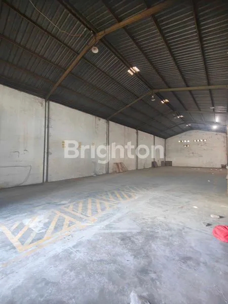 image GUDANG PERMATA TANJUNGSARI SURABAYA, SIAP PAKAI LOKASI STRATEGIS DAN AKSES CONTAINER OK (4)