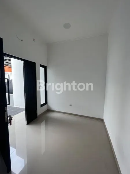 image DISEWAKAN RUMAH 2 LANTAI DI CIPAYUNG, JAKARTA TIMUR (6)