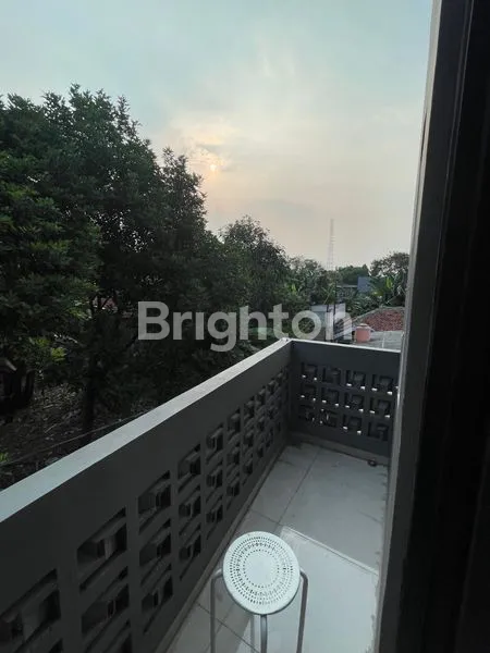 image DISEWAKAN RUMAH 2 LANTAI DI CIPAYUNG, JAKARTA TIMUR (5)