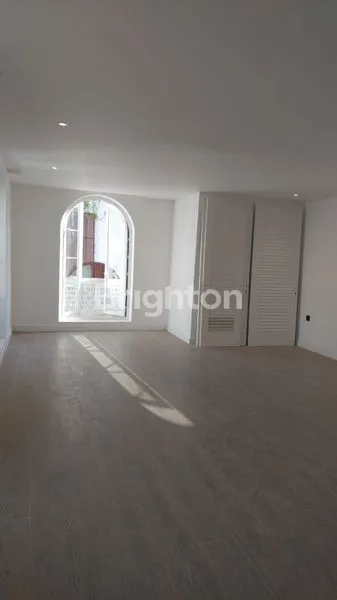 image VILLA BRAND NEW MEDITERANNEAN 3 BR PERERENAN BALI (7)