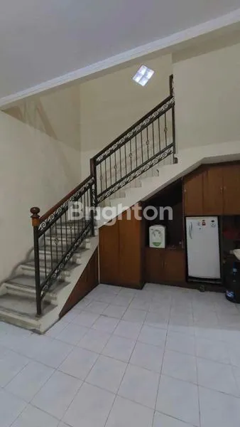 image RUMAH DI KETINTANG TIMUR SIAP HUNI (8)