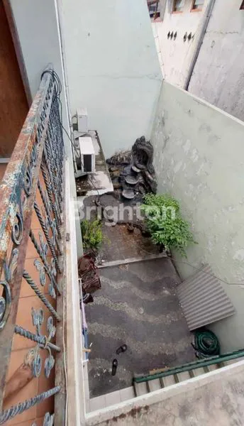 image RUMAH DI KETINTANG TIMUR SIAP HUNI (7)