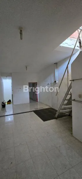 image RUMAH PERMATA TAMAN PALEM 3 LANTAI FULL (3)