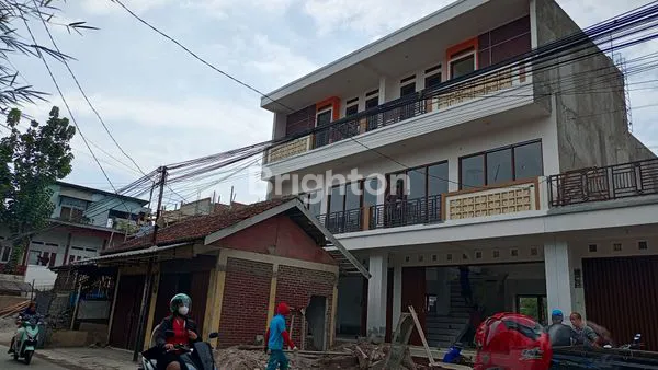 RUKO BARU 3 LANTAI DI JATINANGOR SAYANG CARINGIN