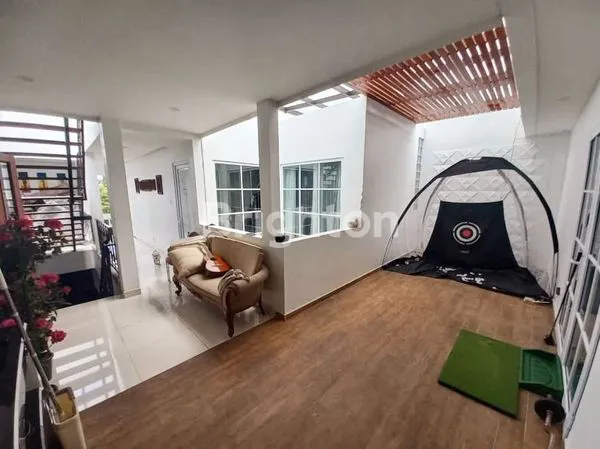 image RUMAH MEWAH 3 LANTAI + ROOFTOP TAMAN, PEJATEN BARAT – STRATEGIS & COCOK UNTUK HUNIAN MEWAH (3)