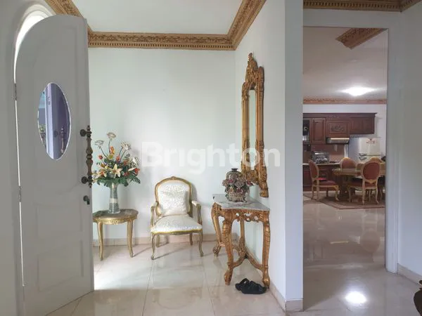 image RUMAH MEWAH DAN LUAS DI CLUSTER VIRGINIA, KOTA WISATA (4)